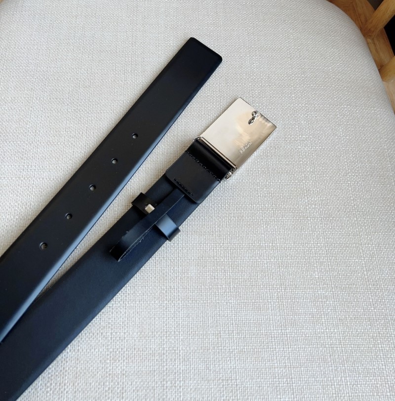 Pra*a belts